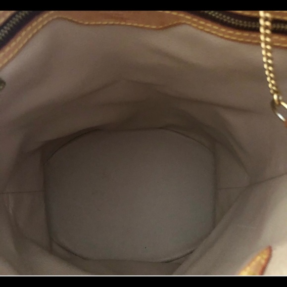 Authentic LV Bucket BAg - Picture 7 of 16